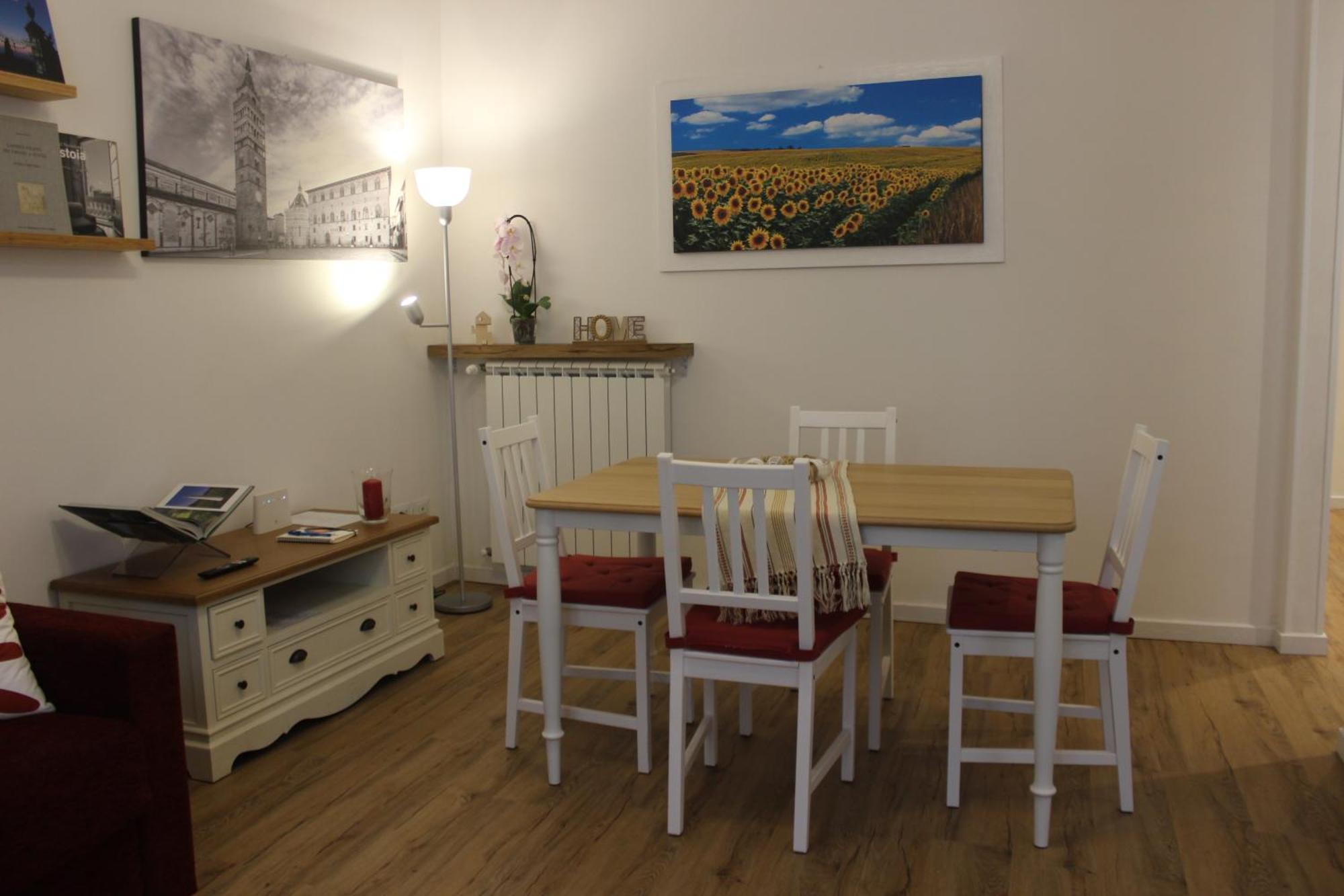 Stella Apartment Пістоя Екстер'єр фото