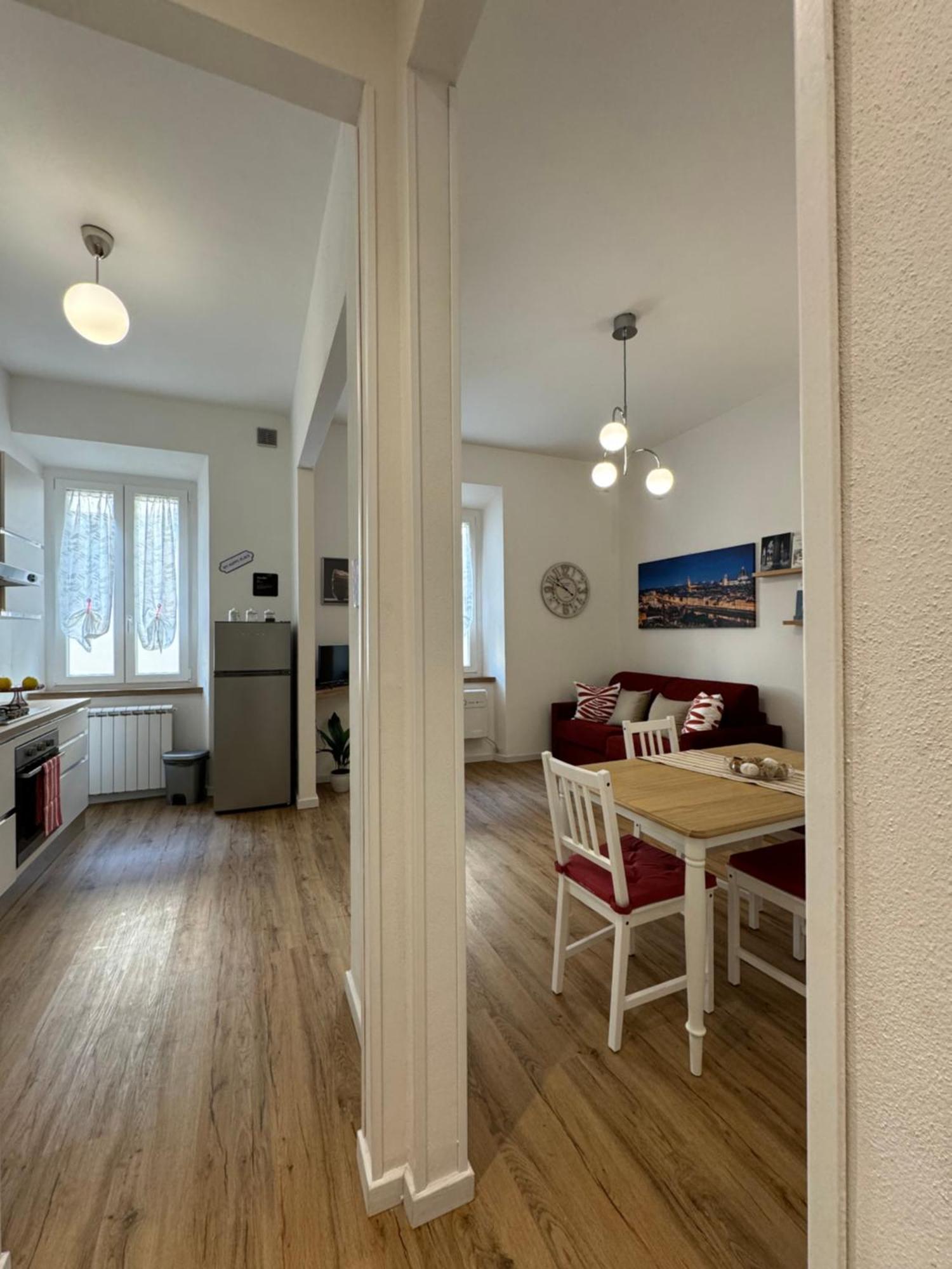 Stella Apartment Пістоя Екстер'єр фото